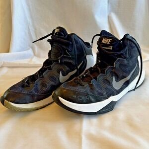 Nike Zoom Without a Doubt Mens Size 10 Basketball Shoes 749432-002 Black White